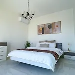 Penthouse With Xlendi Views & Two Large Terraces *