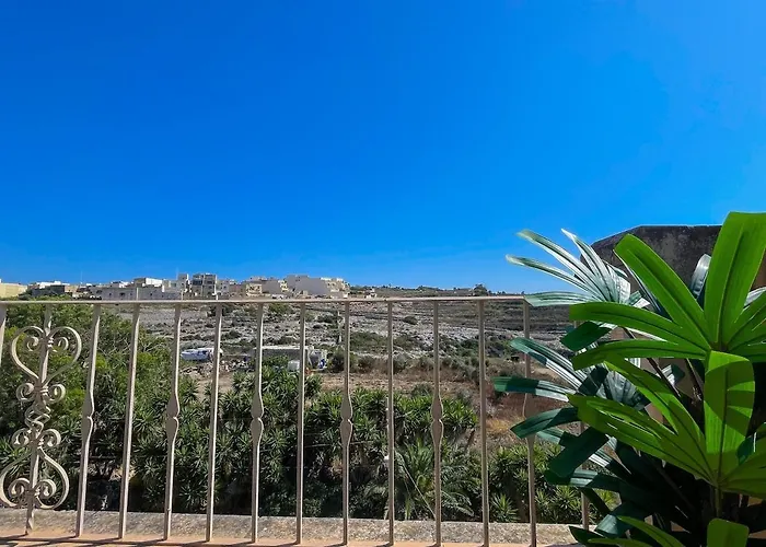 Apartment Penthouse With Xlendi Views & Two Large Terraces Munxar