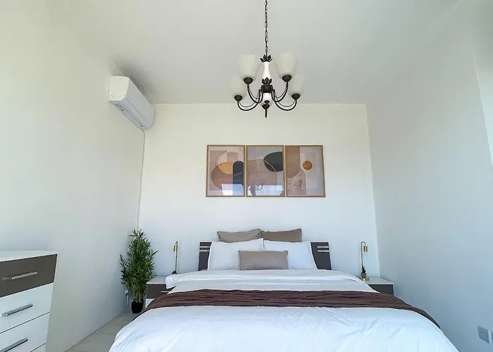 Apartment Penthouse With Xlendi Views & Two Large Terraces